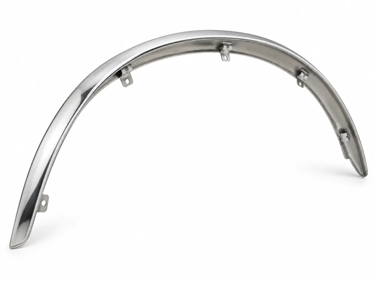 [Example] Wheel arch trim (Left / Stainless steel)